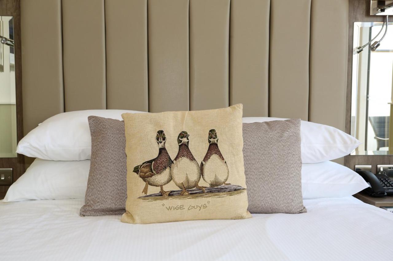 Duck Bay Hotel & Restaurant Balloch Buitenkant foto
